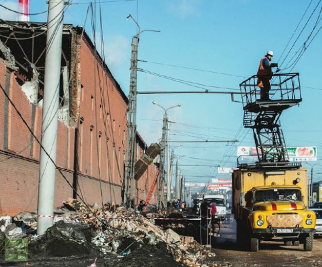 Danneggiato fabbrica a Chelyabinsk. Foto da znak.com